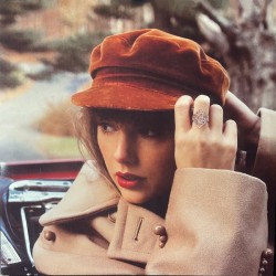Taylor Swift - Red (Taylor's Version) (4xLP - Gatefold) Taylor Swift - Red (Taylor's Version) (4xLP - Gatefold)