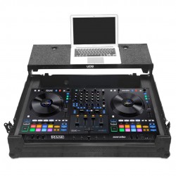 UDG Ultimate Flight Case Rane Four Black Plus (Bandeja para Portátil y Ruedas) UDG Ultimate Flight Case Rane Four Black Plus (Bandeja para Portátil y Ruedas)
